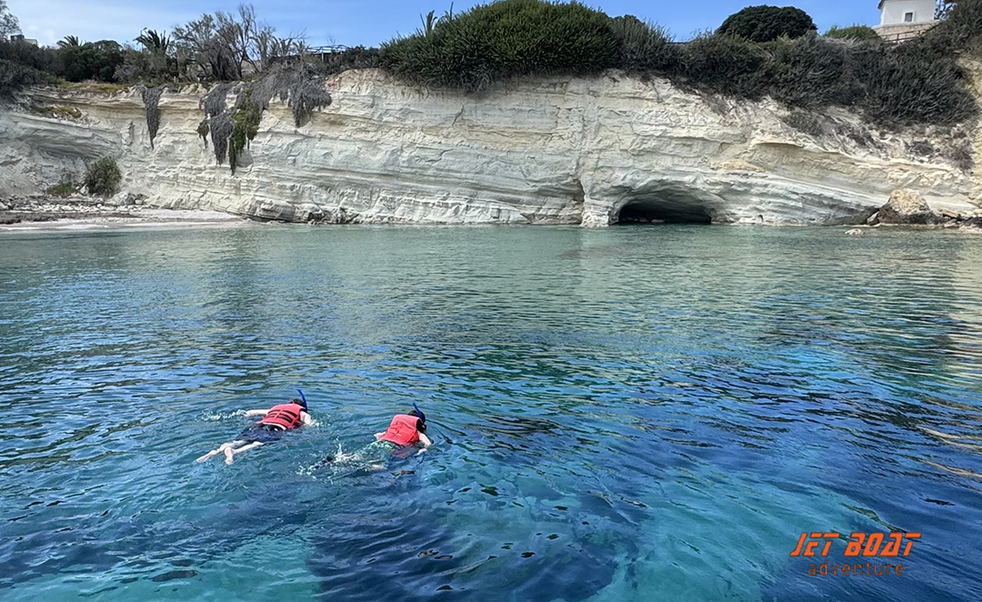 JET BOAT ADVENTURES - Image 9